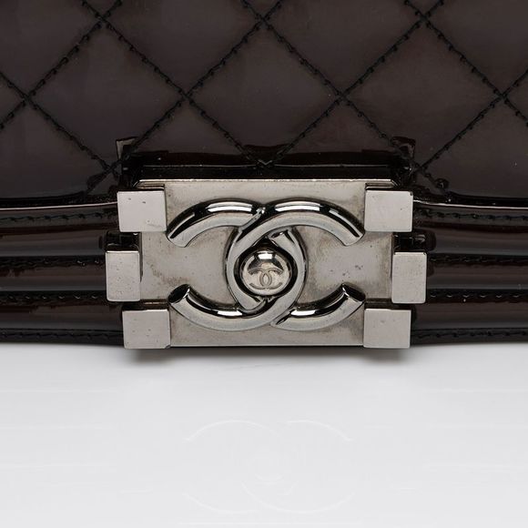 Chanel Patent Leather New Medium Boy Bag - Picture 9 of 15